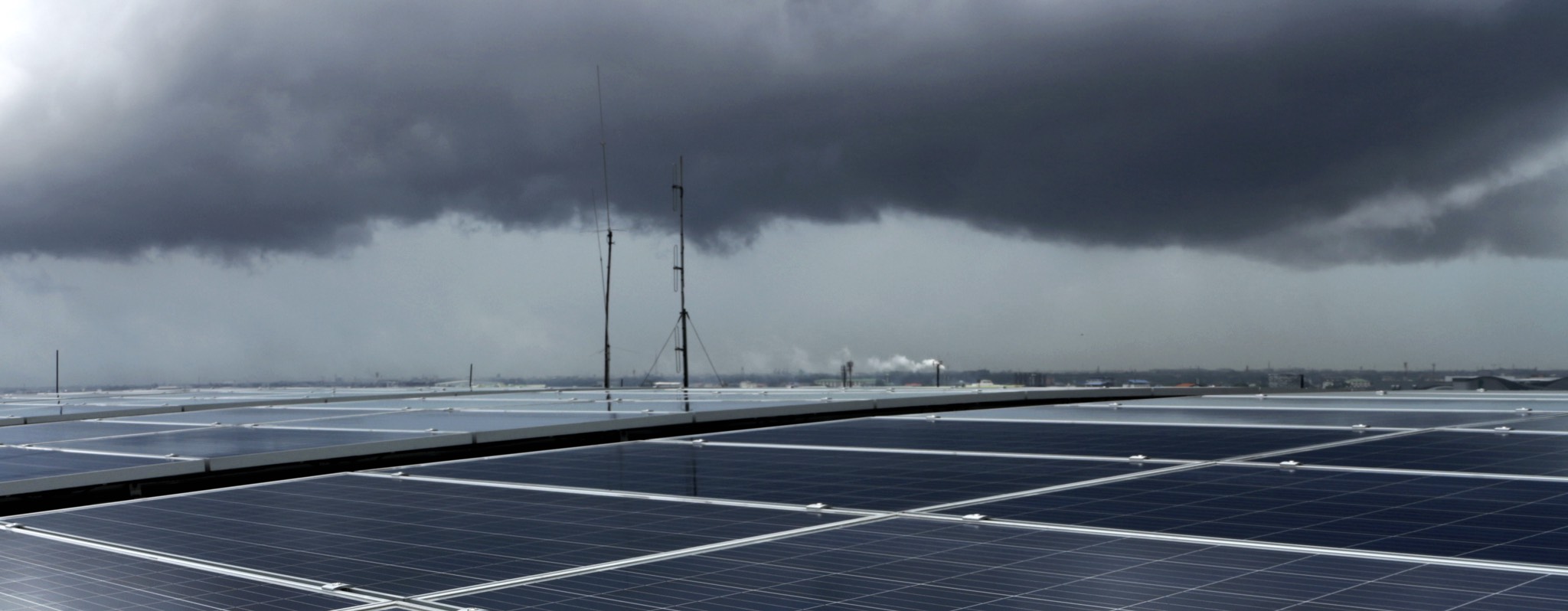Solar panels under rain conditions